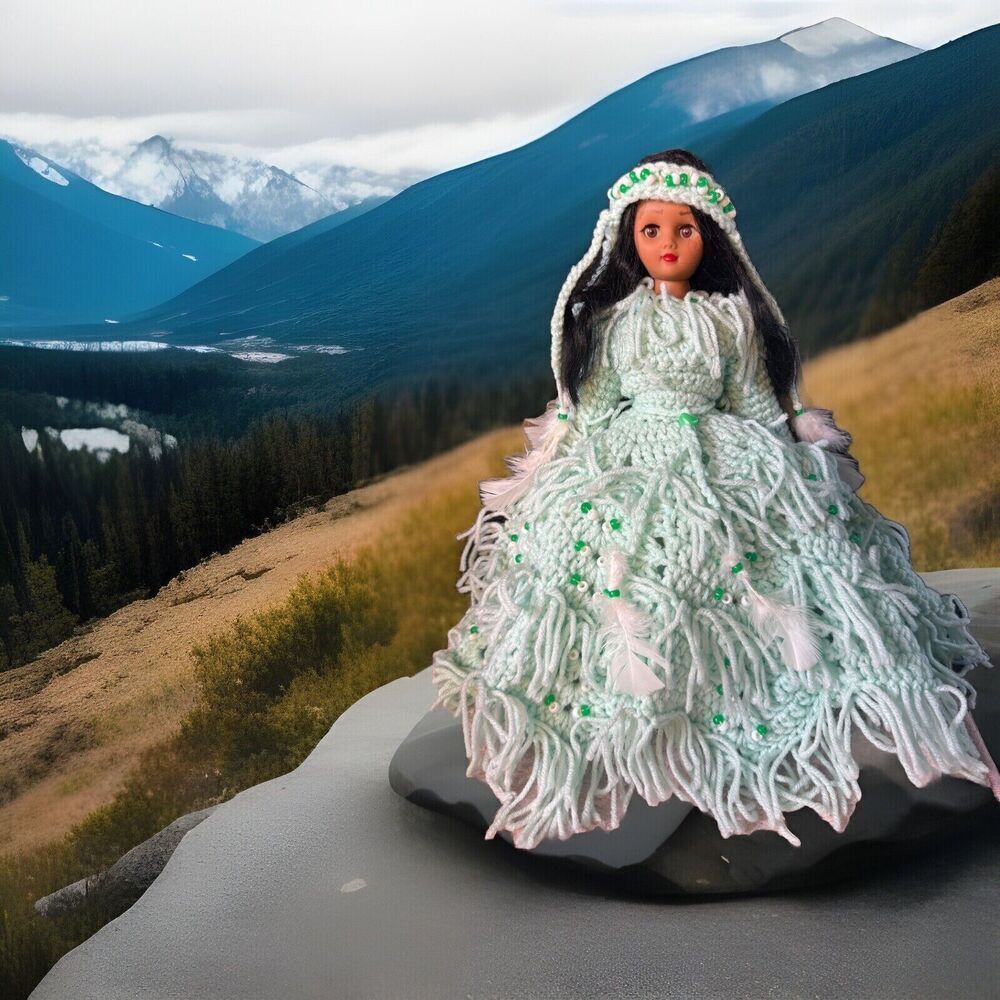 -DOLL VTG Native Black Hair Brown Eyes Beeded & Feathered Crocheted Green Gown